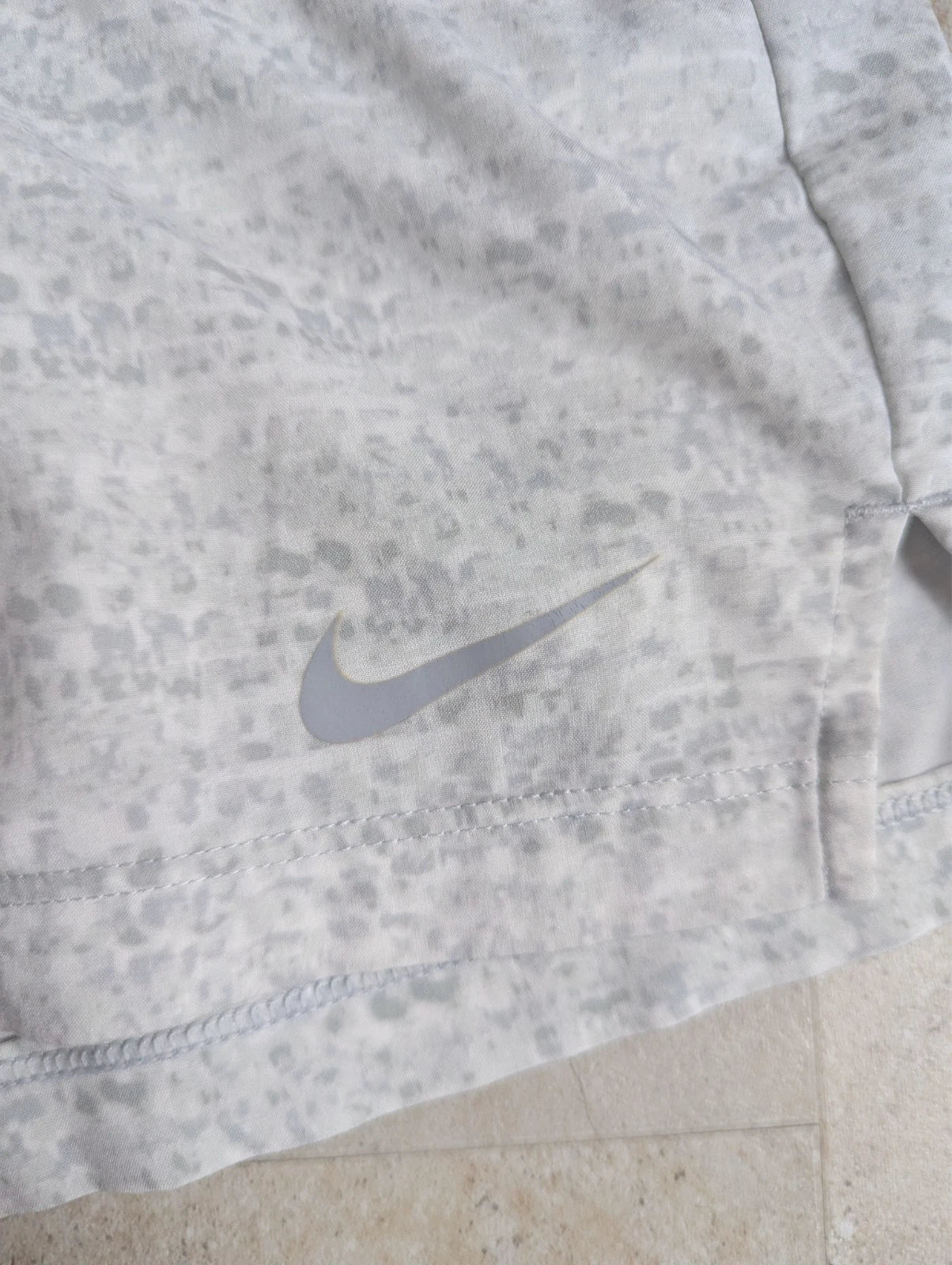 Short 2 en 1 Nike blanc