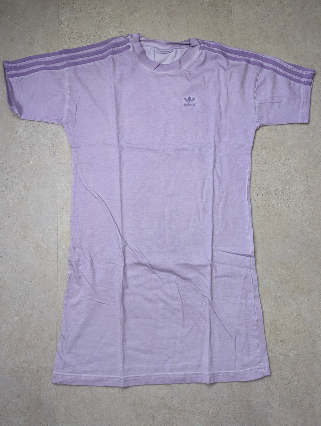 T-shirt Adidas Lila